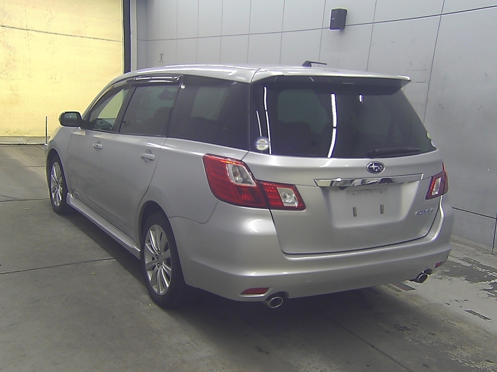 SUBARU EXIGA
