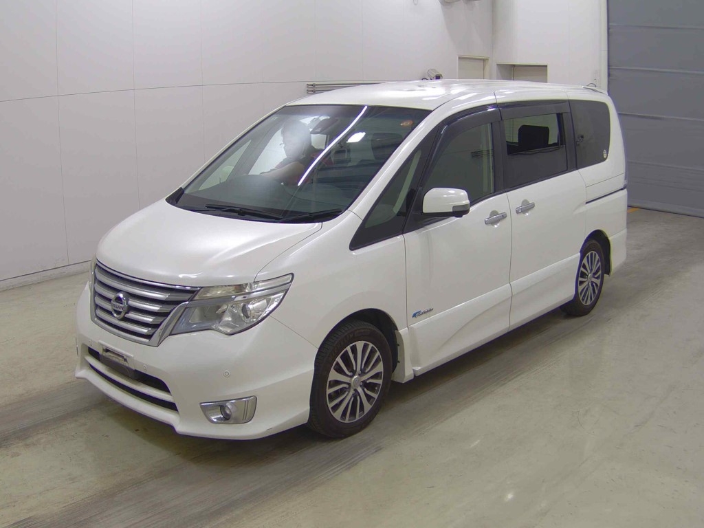 NISSAN SERENA