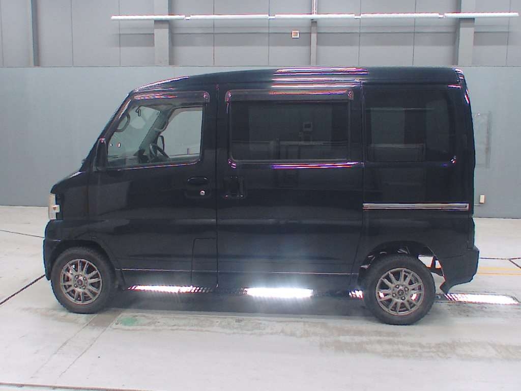NISSAN CLIPPER