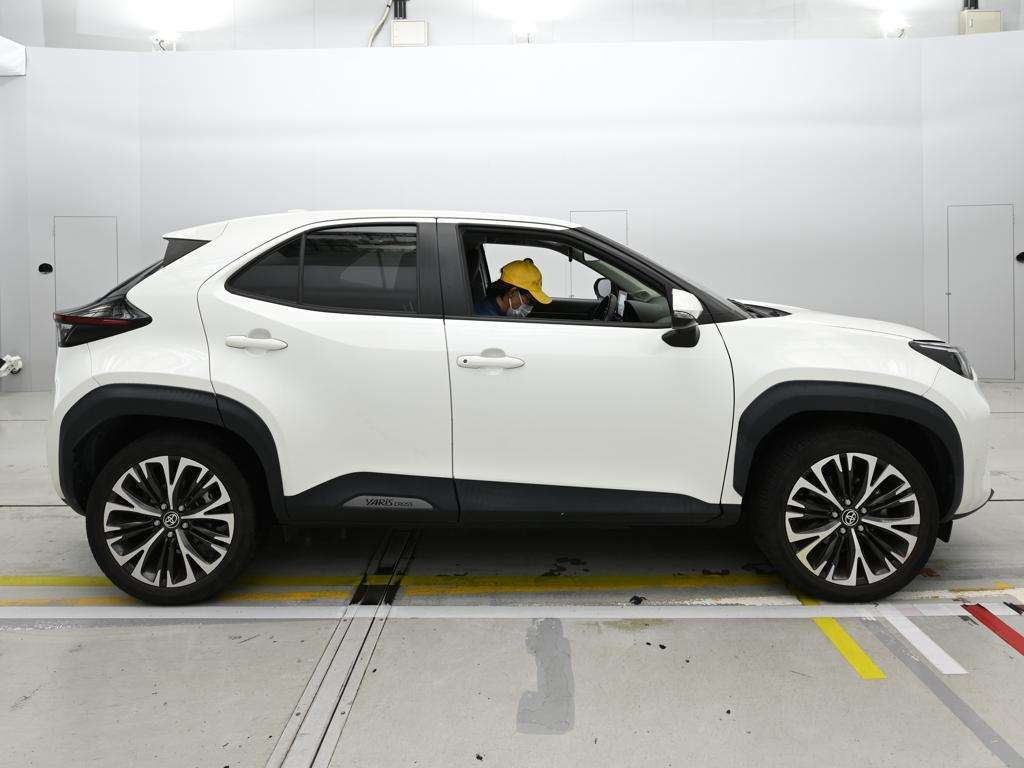 TOYOTA YARIS CROSS