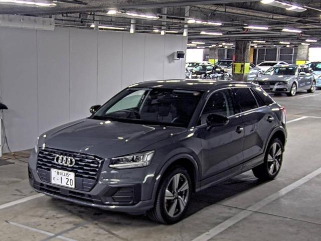 AUDI Q2