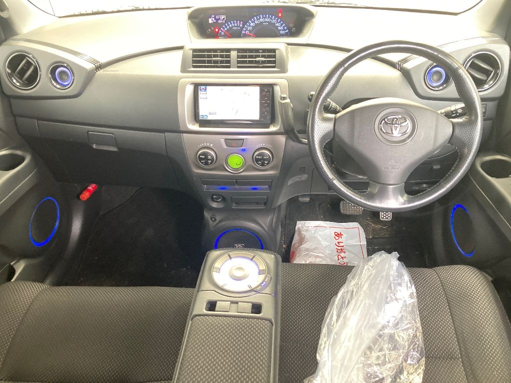 TOYOTA BB