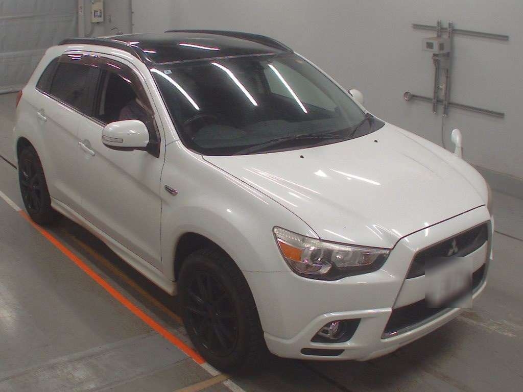 MITSUBISHI RVR