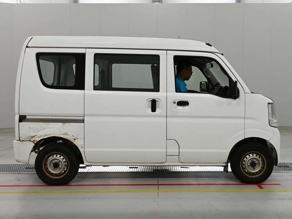 NISSAN NV100 CLIPPER