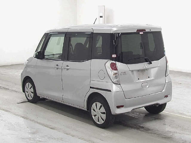 MITSUBISHI EK SPACE