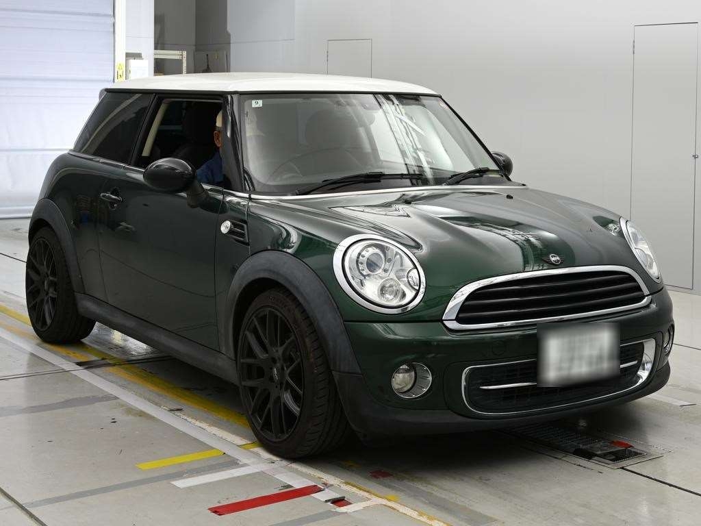 MINI HATCH