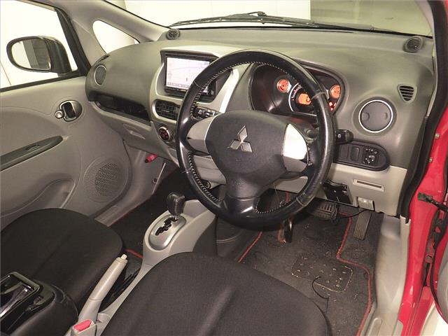 MITSUBISHI I