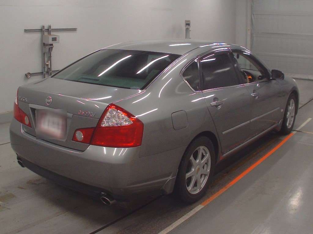 NISSAN FUGA