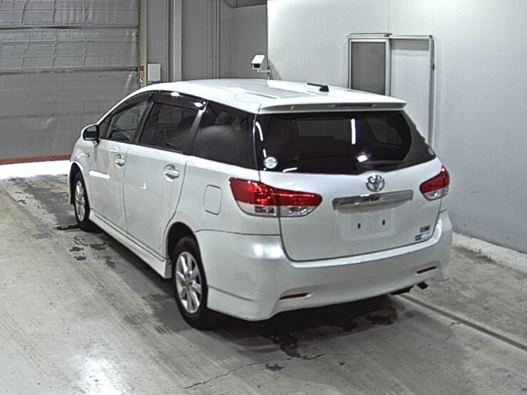 TOYOTA WISH