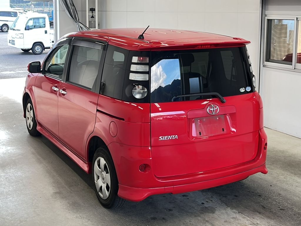 TOYOTA SIENTA