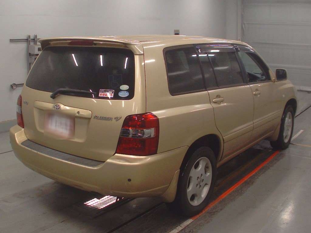 TOYOTA KLUGER V