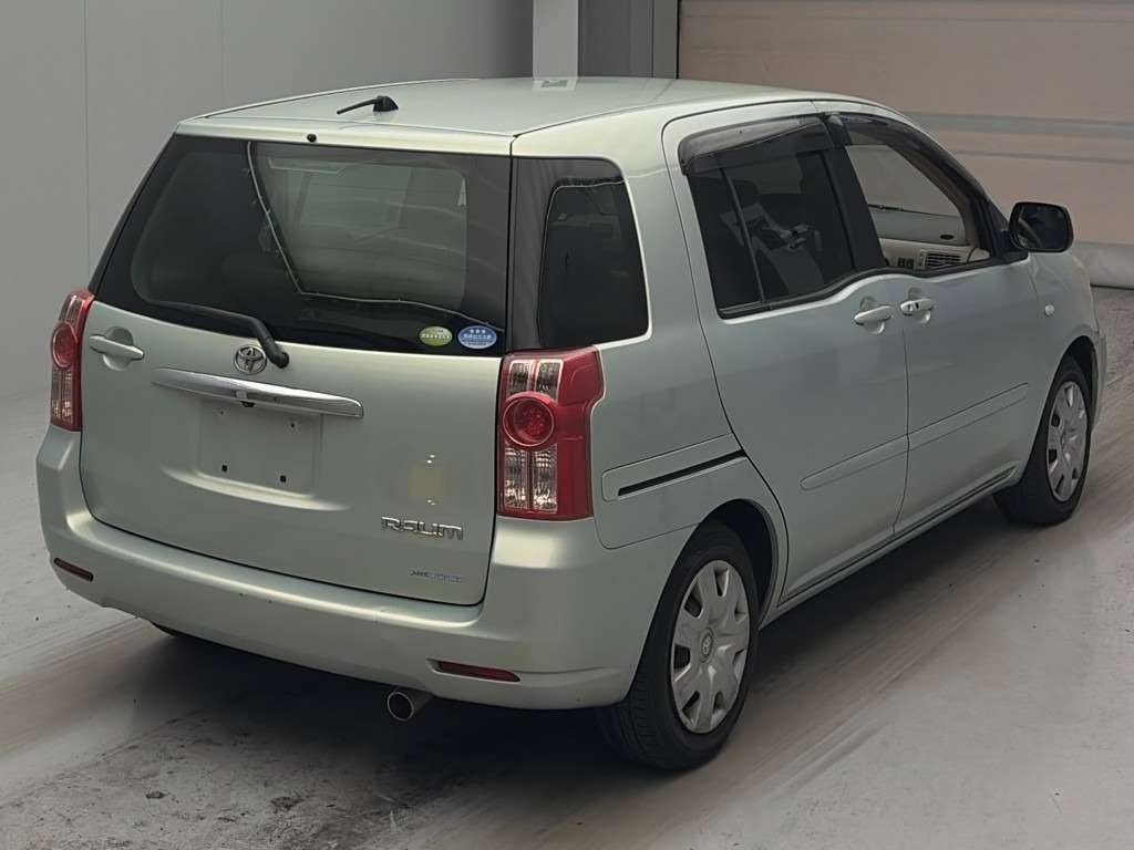 TOYOTA RAUM