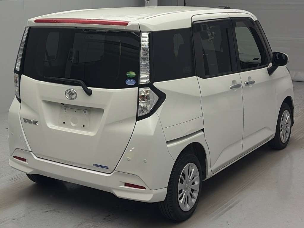 TOYOTA TANK