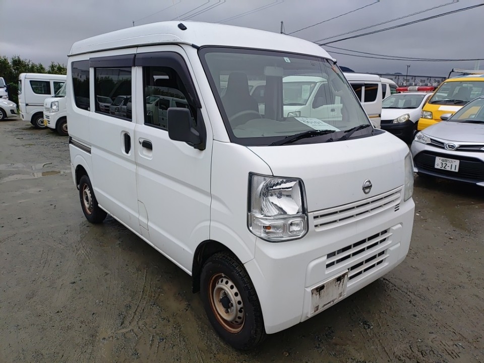 NISSAN NV100 CLIPPER