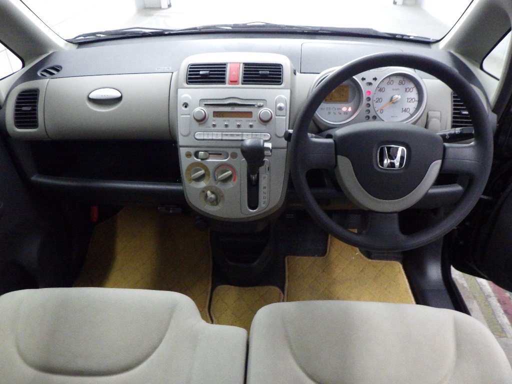HONDA LIFE