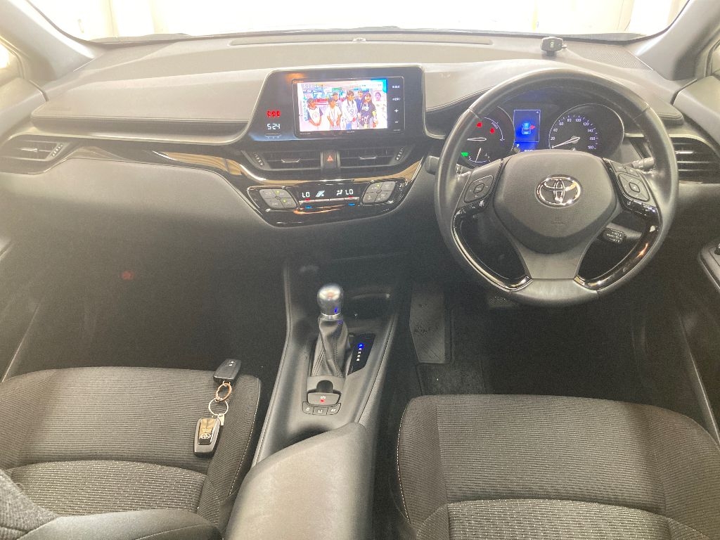 TOYOTA C-HR
