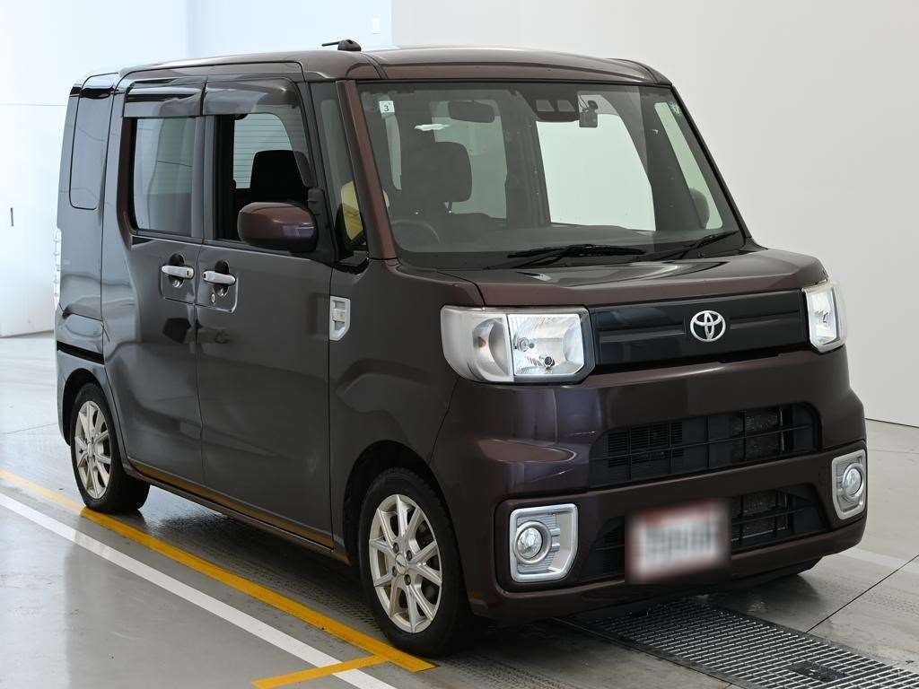 TOYOTA PIXIS MEGA