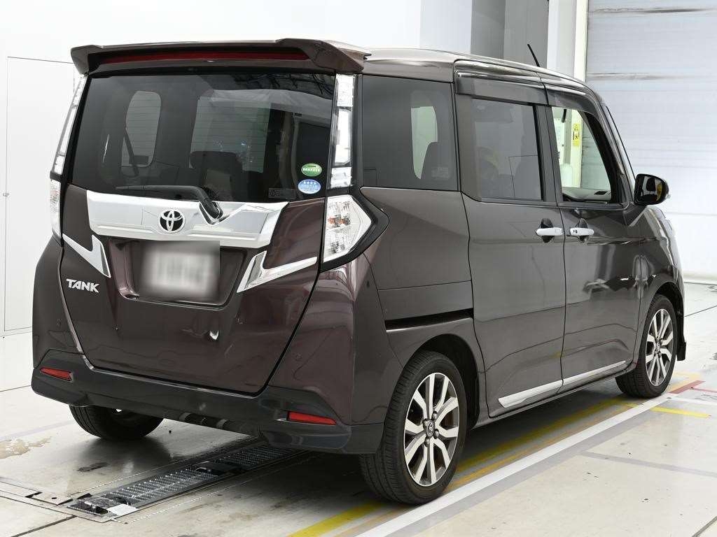 TOYOTA TANK