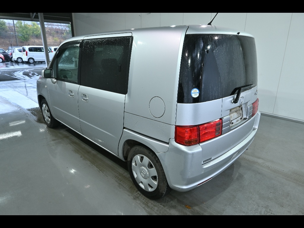 HONDA MOBILIO SPIKE