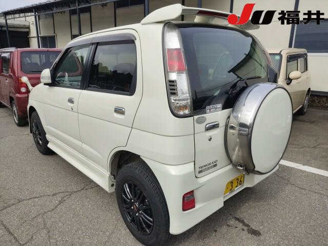 DAIHATSU TERIOS KID