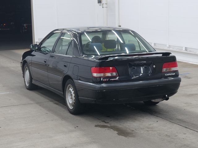 TOYOTA CARINA