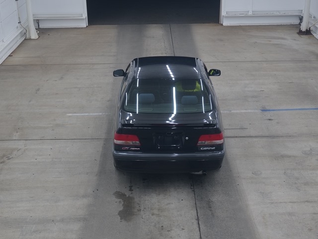 TOYOTA CARINA