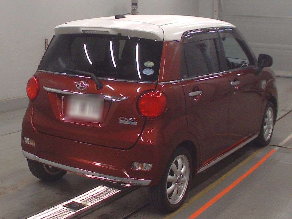 DAIHATSU CAST