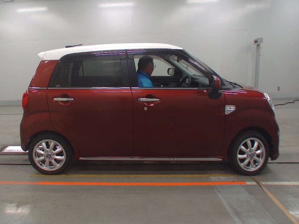 DAIHATSU CAST