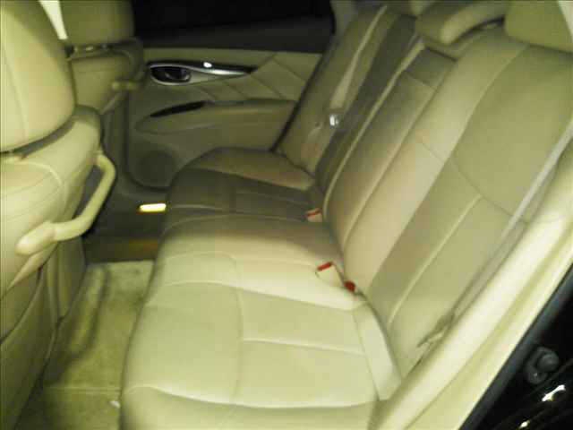 NISSAN FUGA
