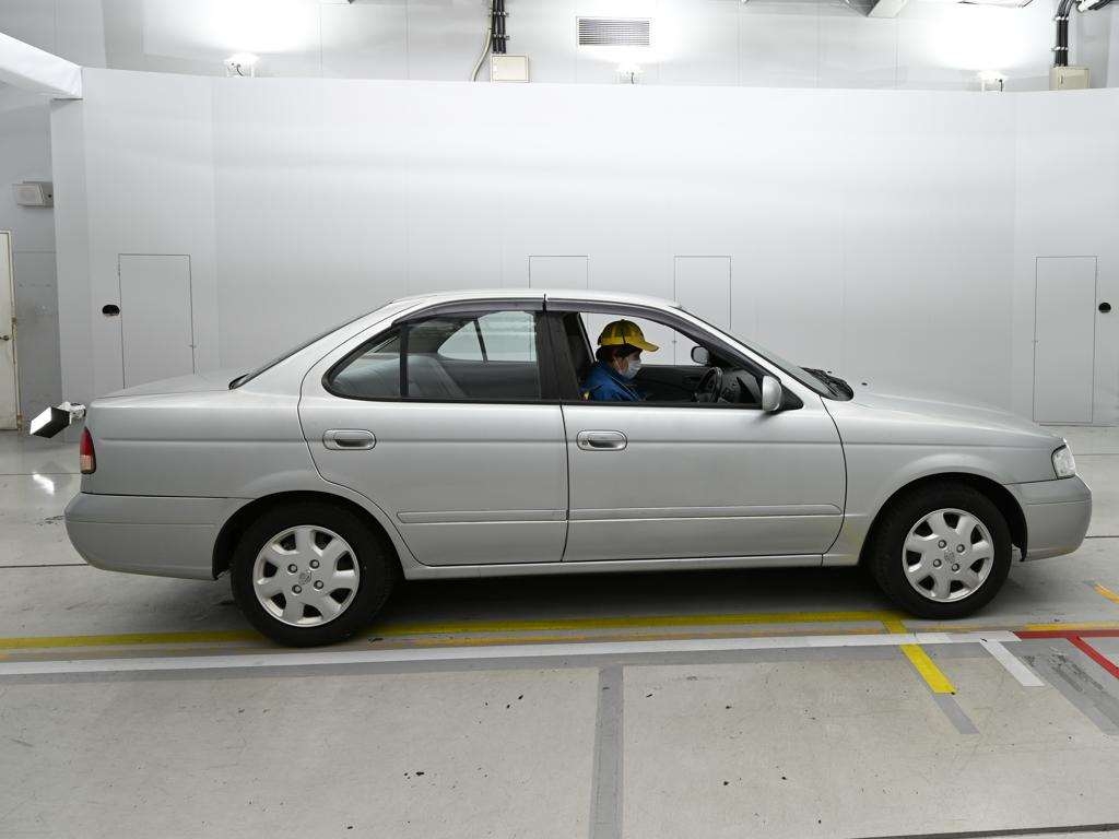 NISSAN SUNNY