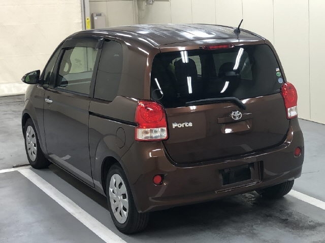 TOYOTA PORTE
