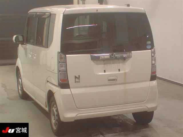 HONDA N-BOX