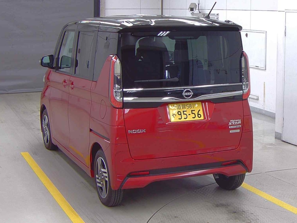 NISSAN ROOX