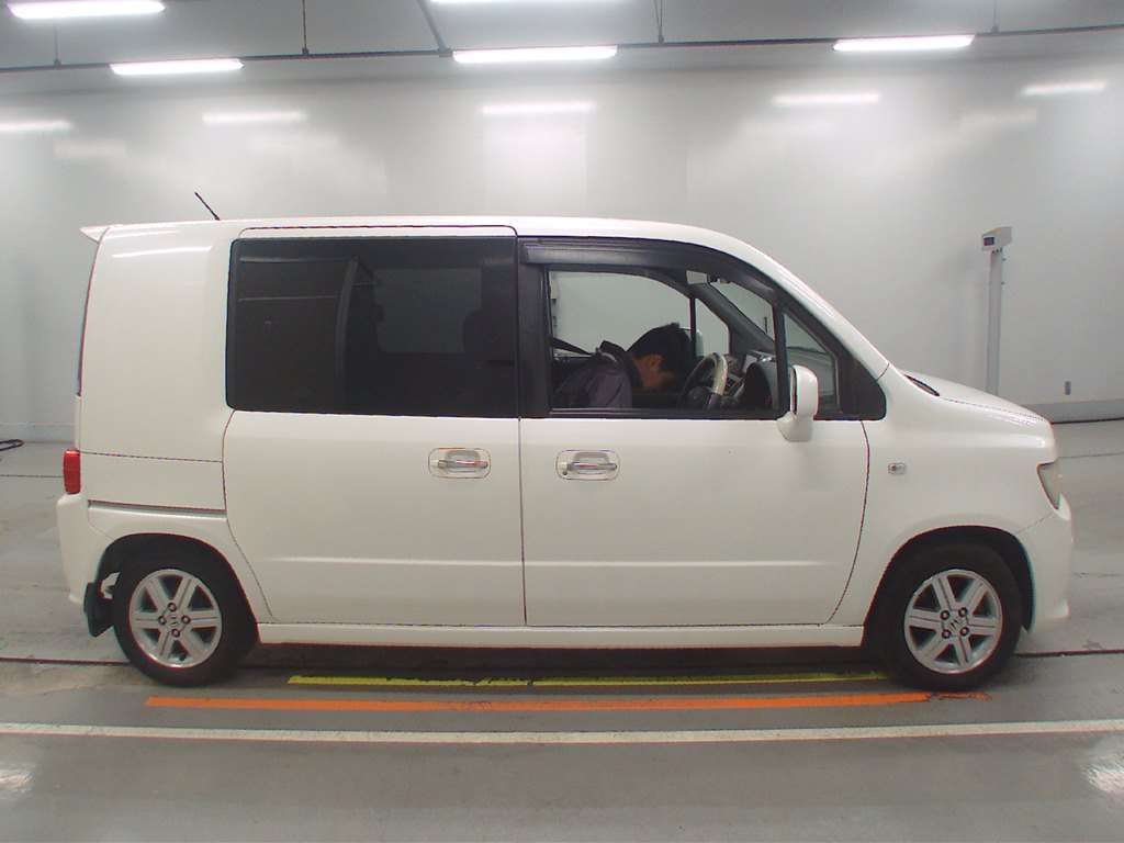 HONDA MOBILIO SPIKE