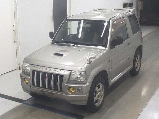 MITSUBISHI PAJERO MINI
