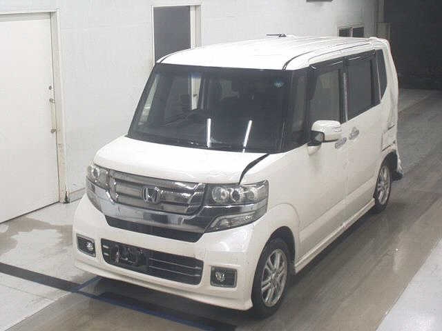 HONDA N-BOX+