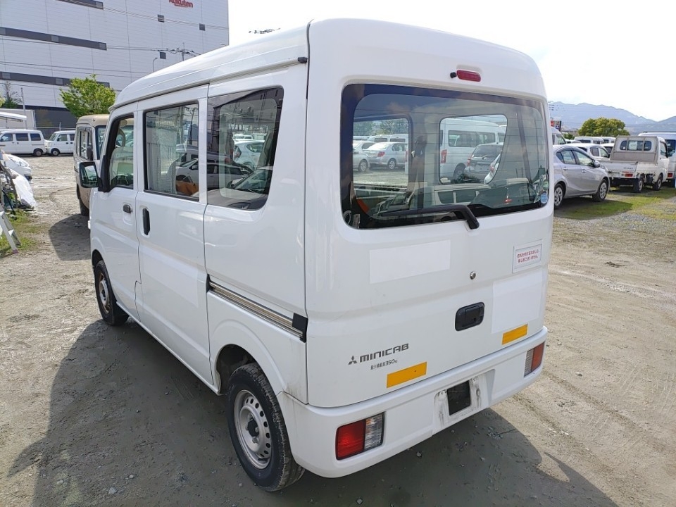 MITSUBISHI MINICAB