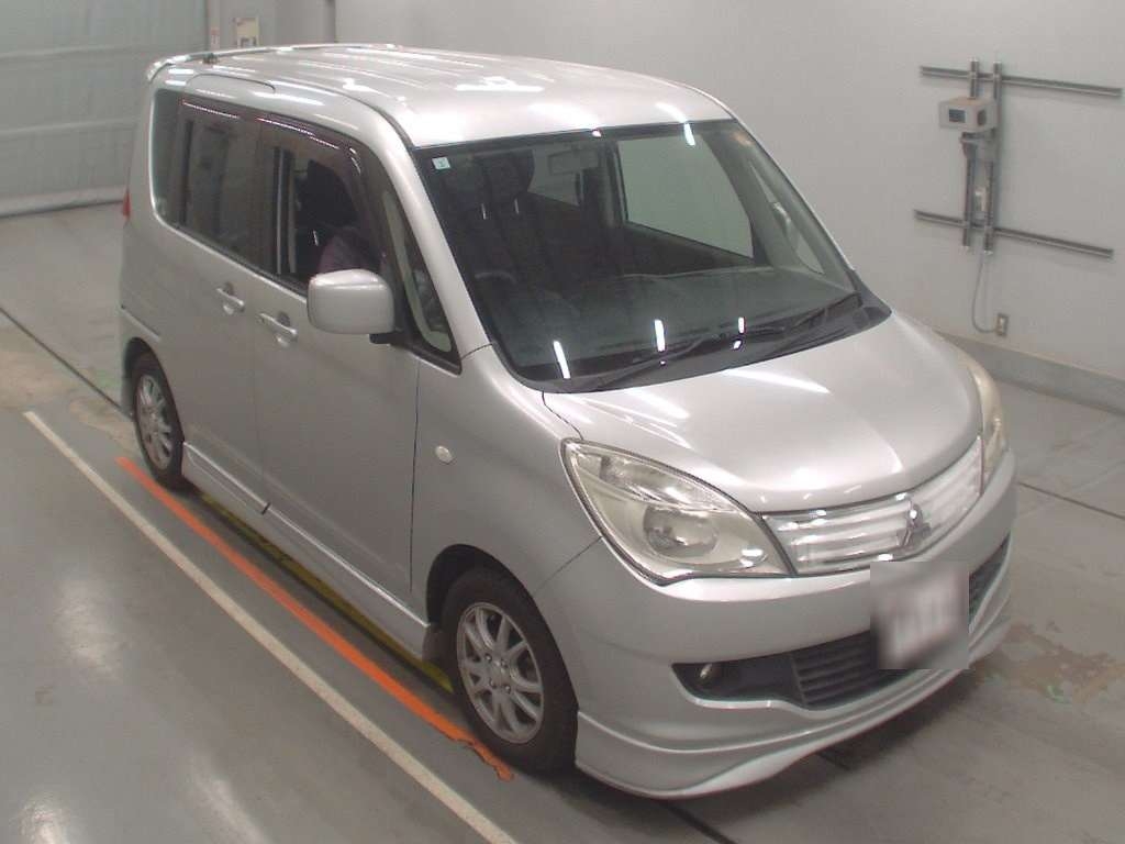 MITSUBISHI DELICA D:2