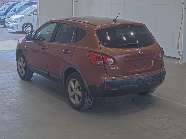NISSAN DUALIS