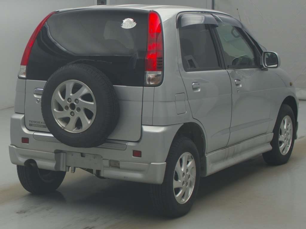DAIHATSU TERIOS KID
