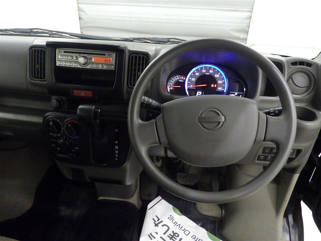 NISSAN NV100 CLIPPER