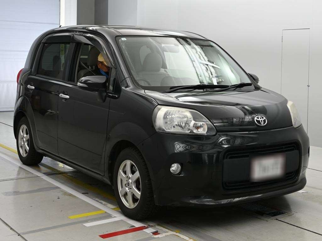 TOYOTA PORTE