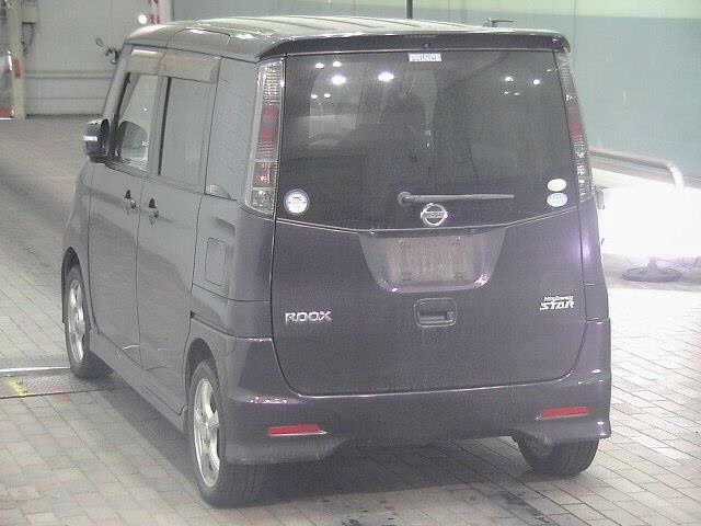 NISSAN ROOX
