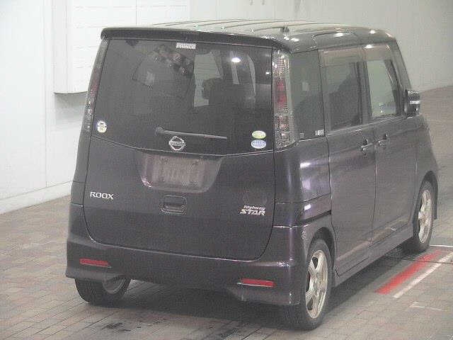 NISSAN ROOX