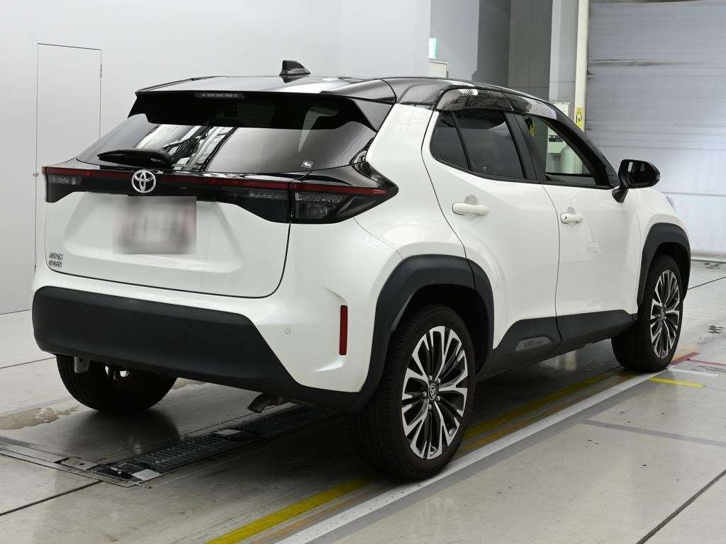 TOYOTA YARIS CROSS