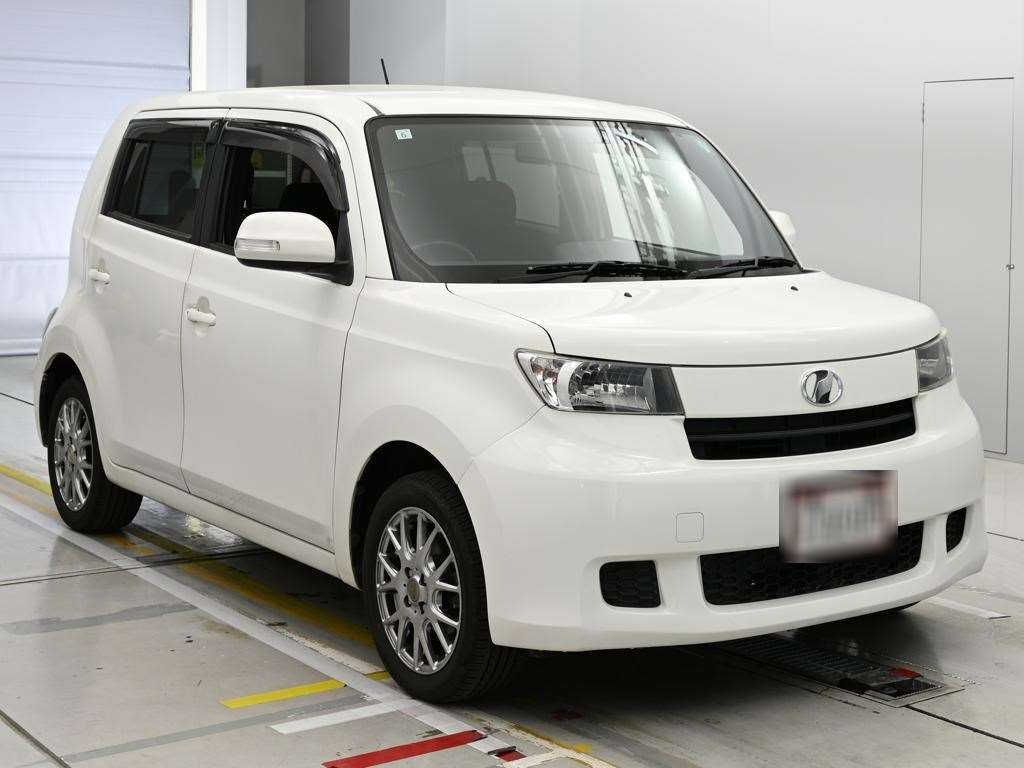 TOYOTA BB