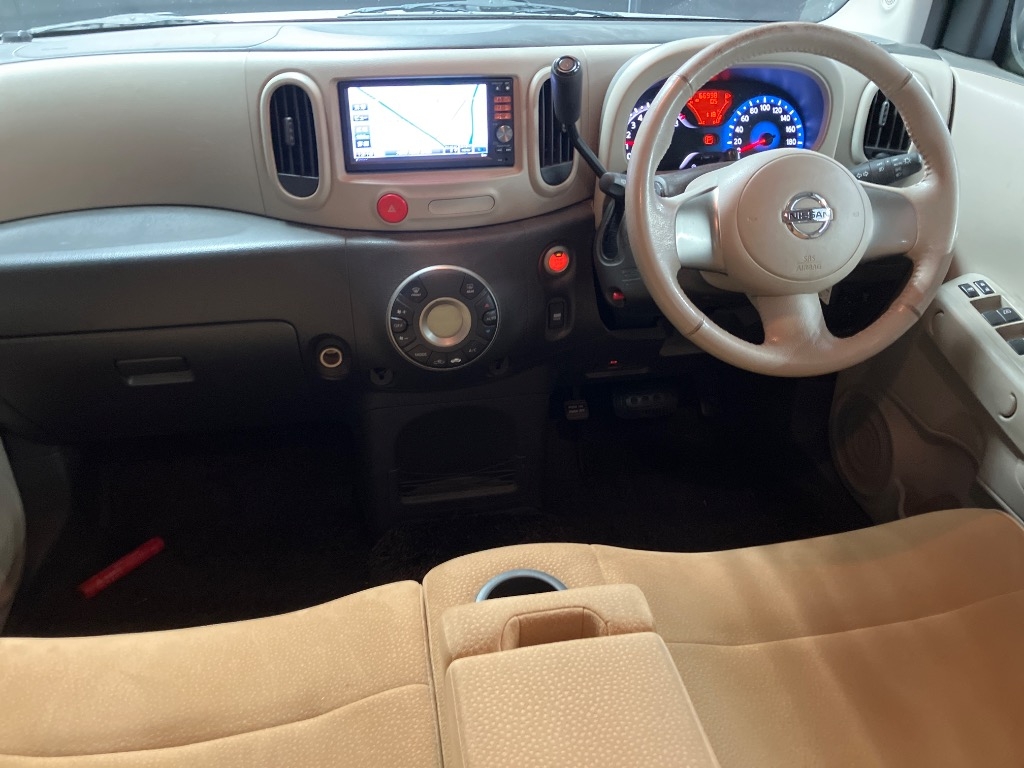 NISSAN CUBE