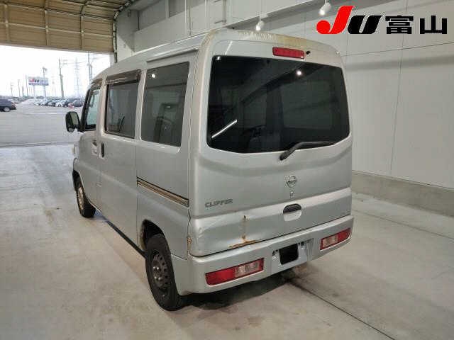 NISSAN NV100 CLIPPER
