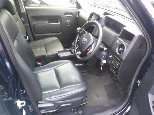 TOYOTA JPN TAXI