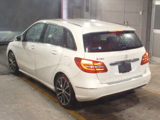 MERCEDES-BENZ B-CLASS